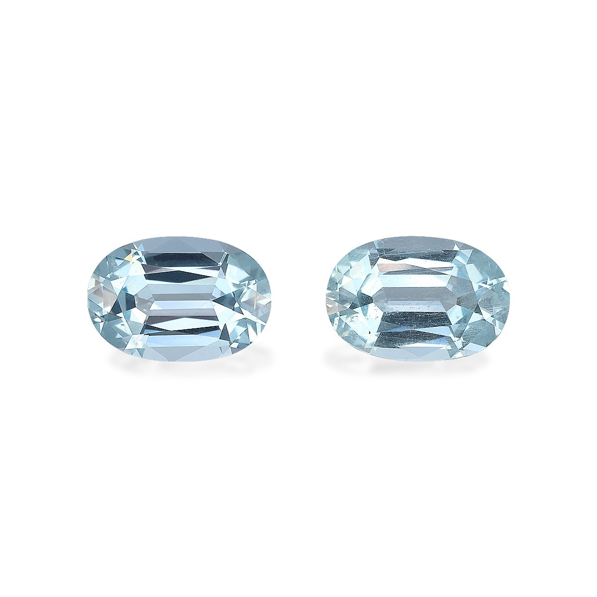 baby blue aquamarine, 13.19ct oval cut — main view