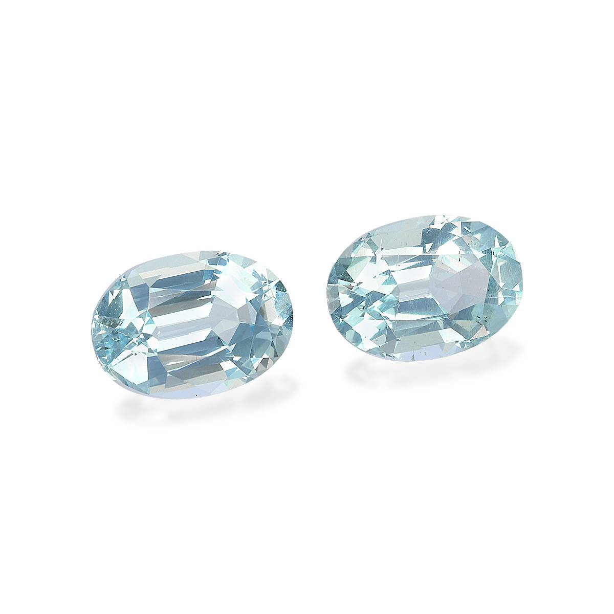 baby blue aquamarine, 9.47ct oval cut — view 3