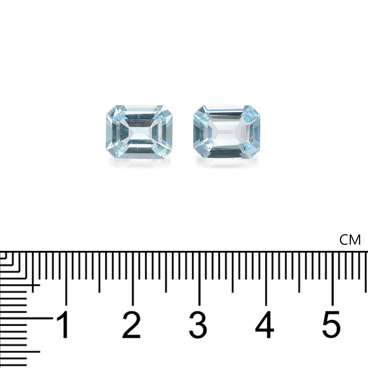 sky blue aquamarine, 5.51ct rectangular cut — view 4