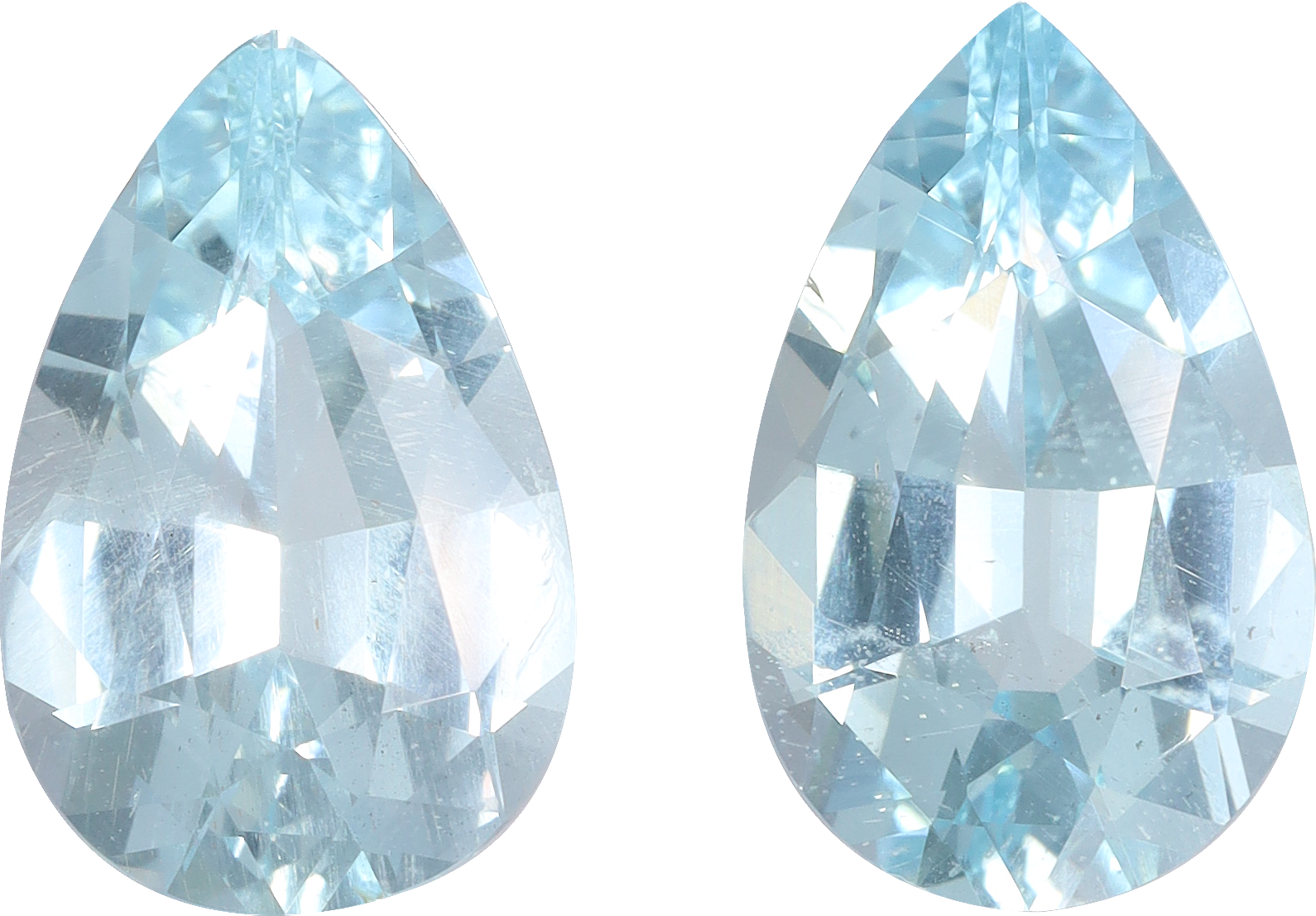 Pear cut aquamarine, 14.25 by 9.03 mm, shown at actual size