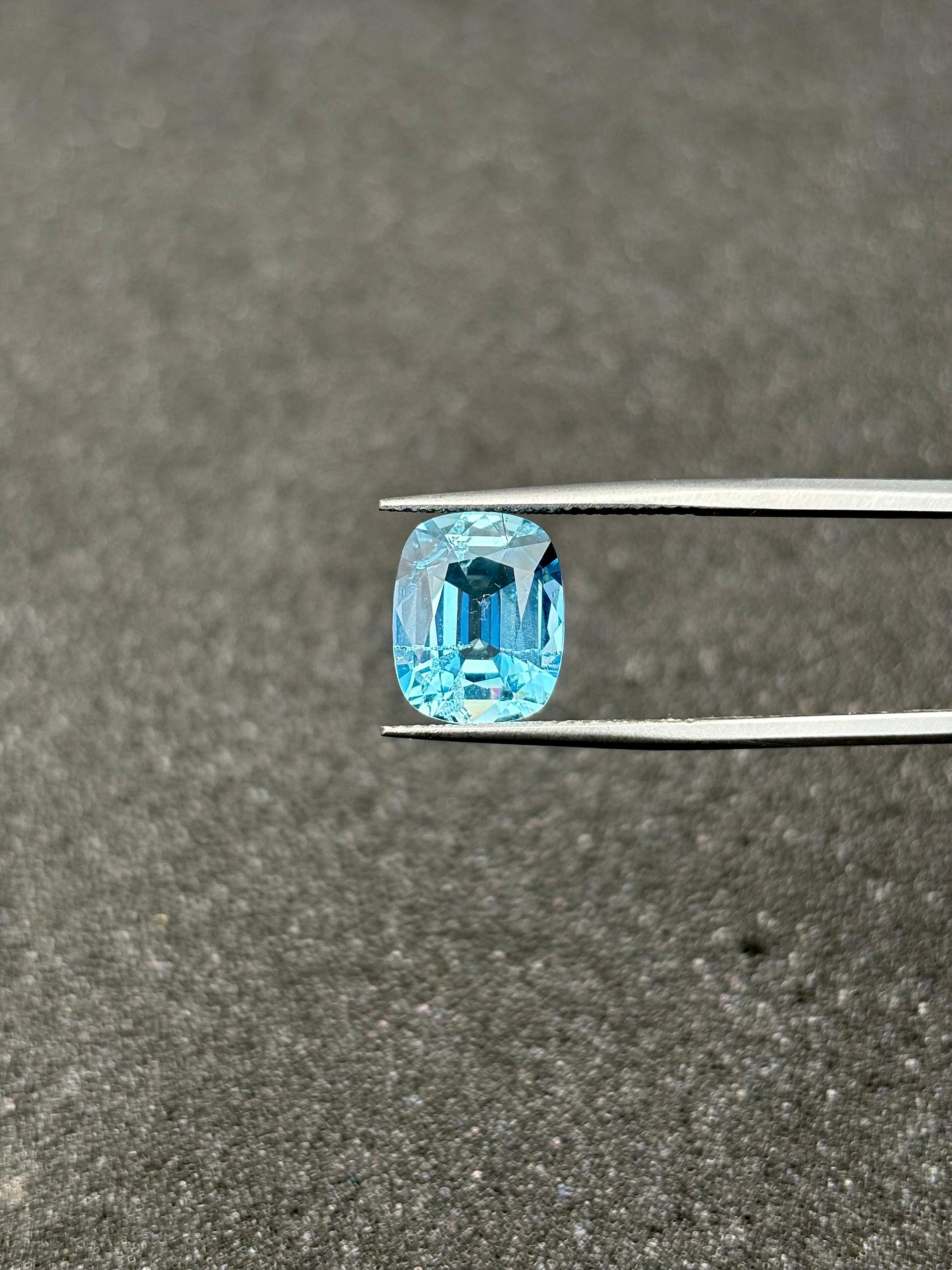 Santa Maria blue aquamarine, 4.19ct cushion cut — view 5
