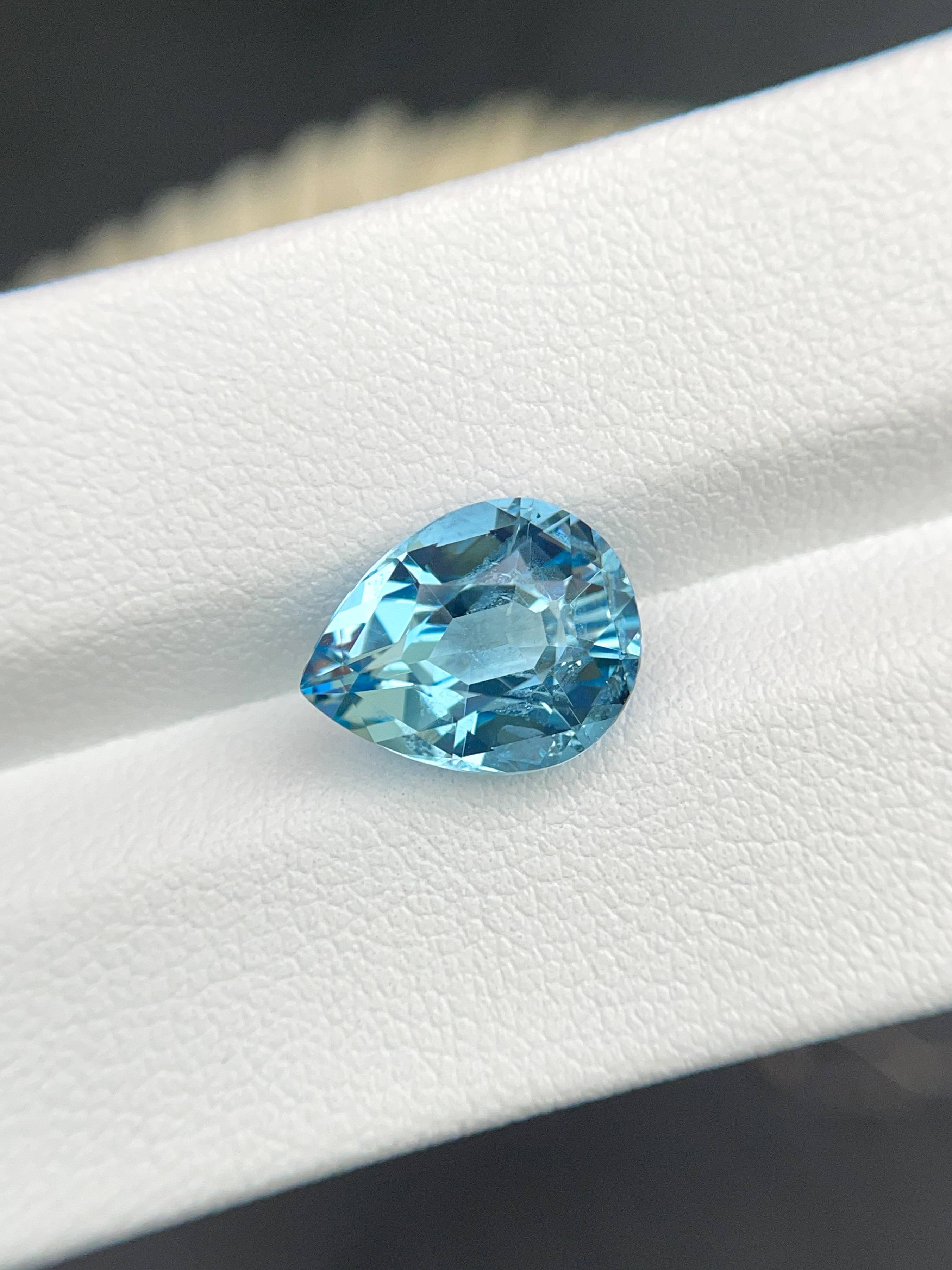 Santa Maria blue aquamarine, 3.62ct pear cut — view 5
