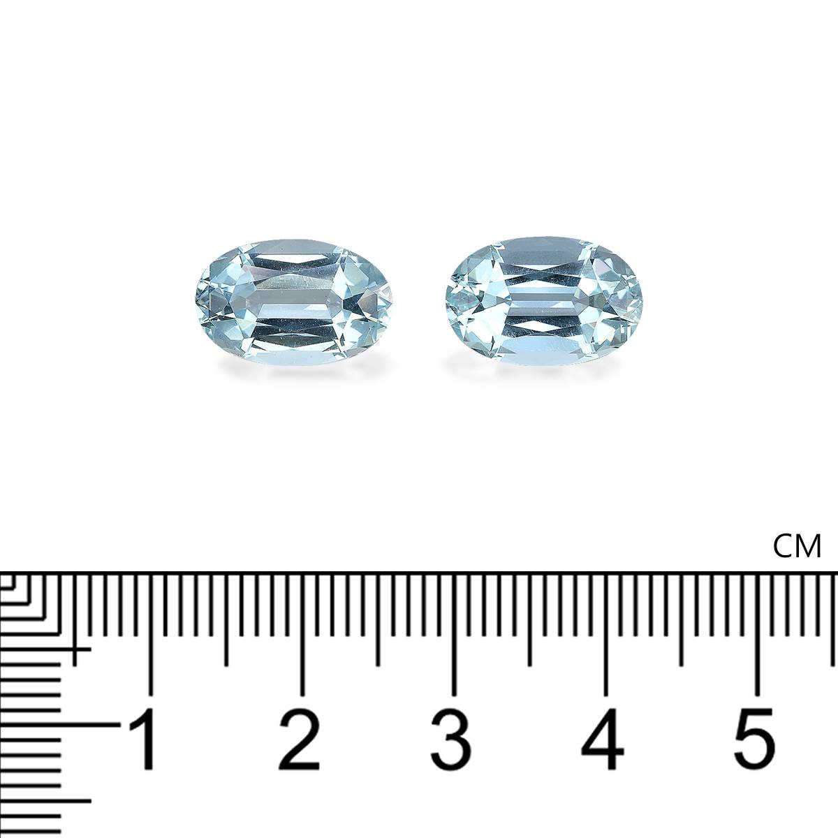 sky blue aquamarine, 8.25ct oval cut — view 4