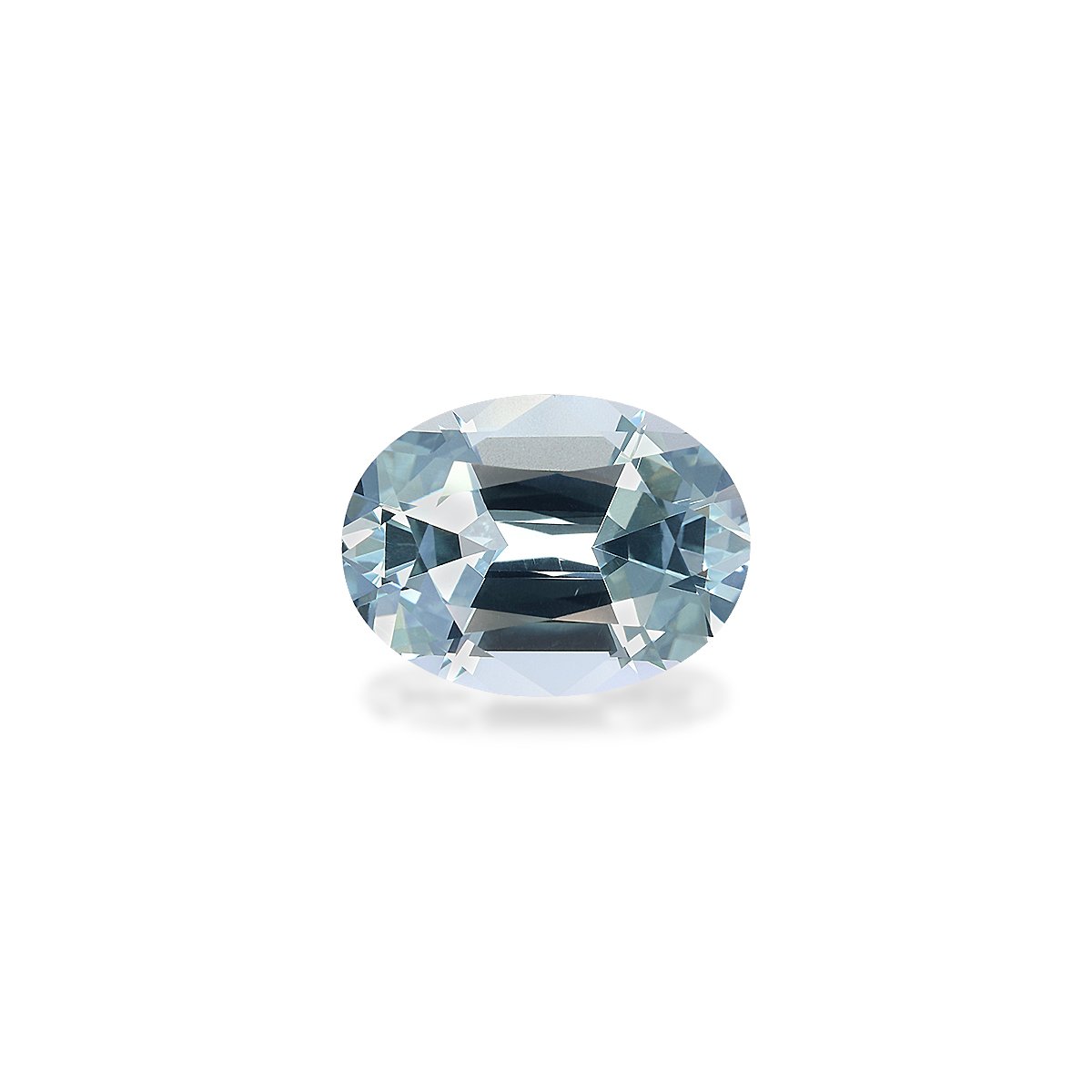 sky blue aquamarine, 4.5ct oval cut — main view