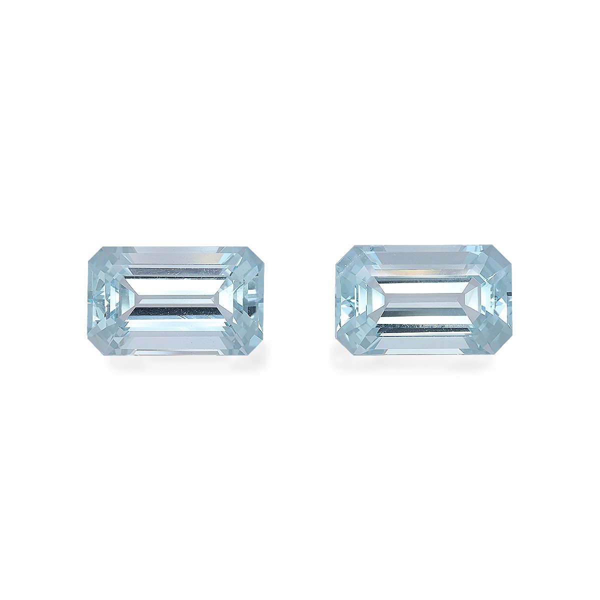 baby blue aquamarine, 12.12ct rectangular cut — main view