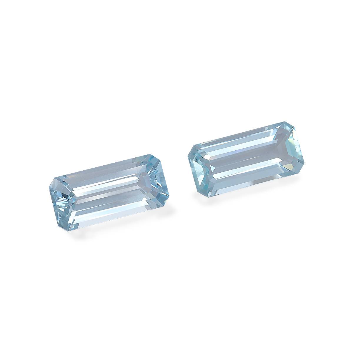 baby blue aquamarine, 12.72ct rectangular cut — view 3