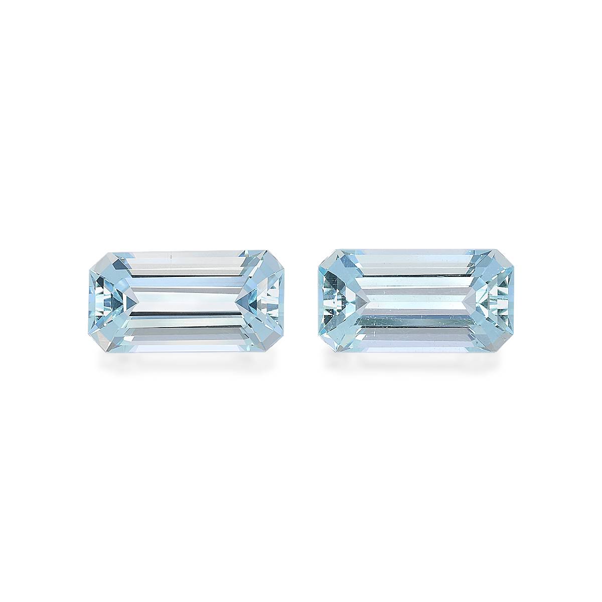 sky blue aquamarine, 10.52ct rectangular cut — main view