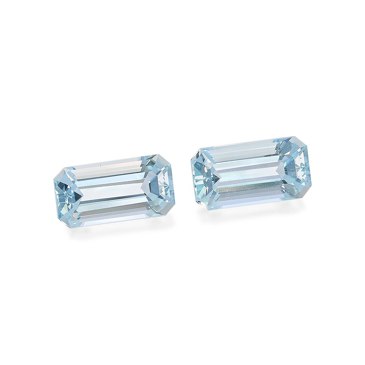 sky blue aquamarine, 10.52ct rectangular cut — view 3