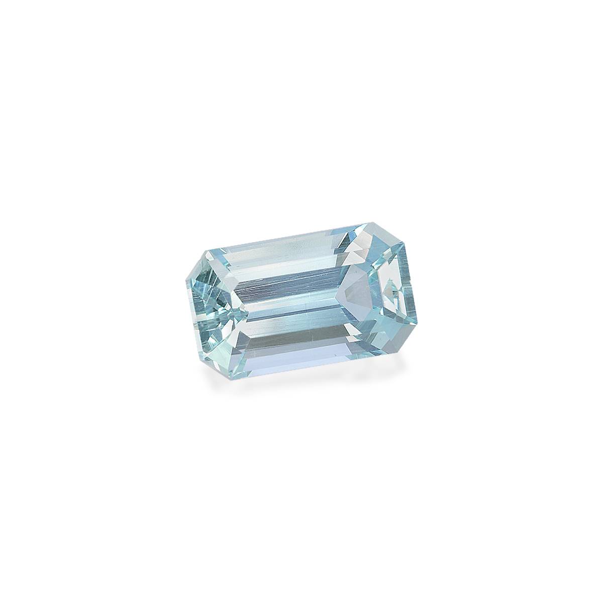 sky blue aquamarine, 5.07ct rectangular cut — view 3