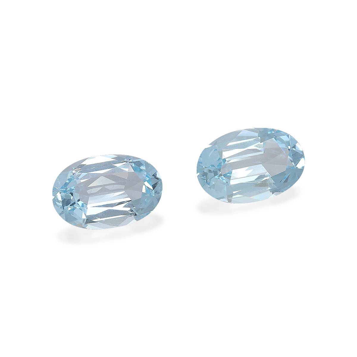 baby blue aquamarine, 9.62ct oval cut — view 3