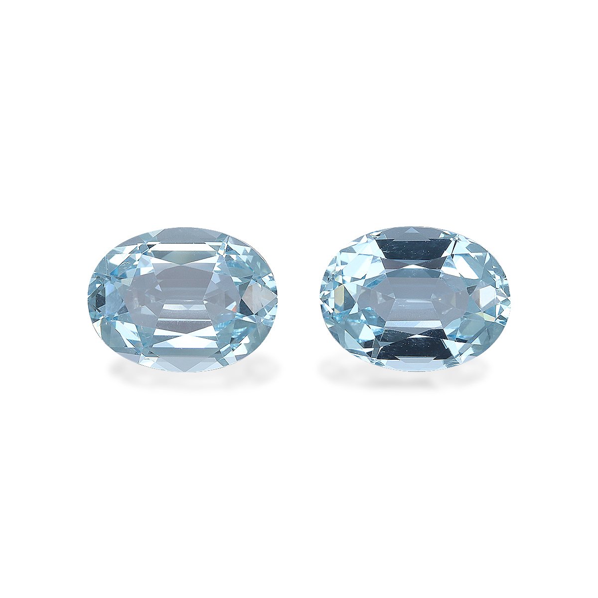 baby blue aquamarine, 6.65ct oval cut — main view