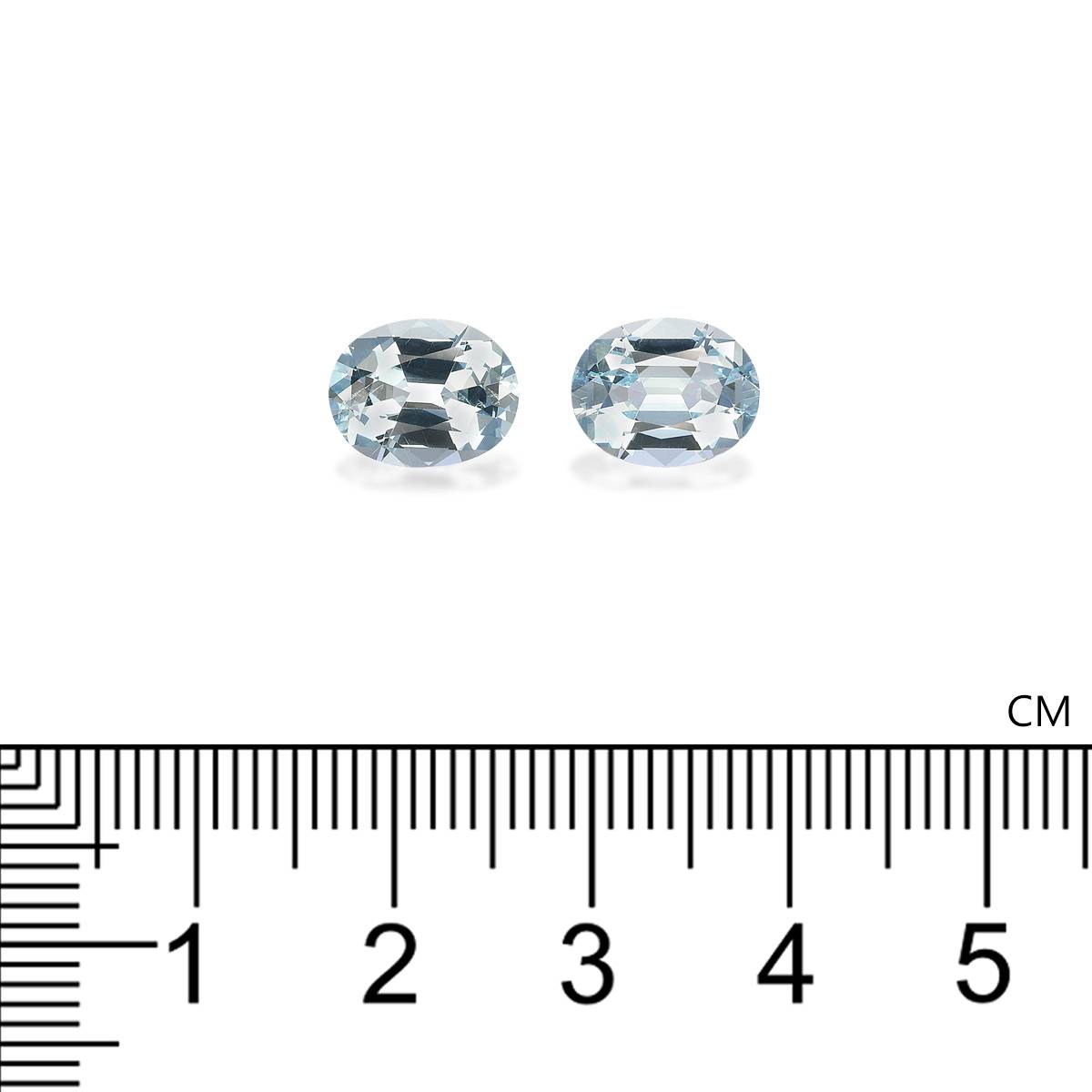 sky blue aquamarine, 4.35ct oval cut — view 4
