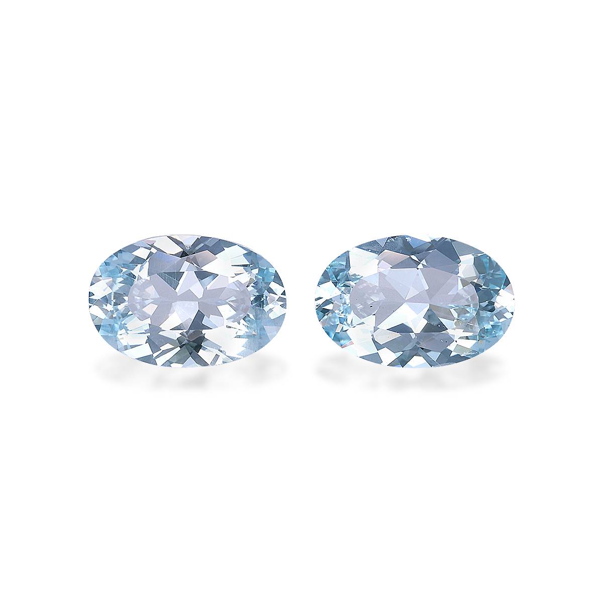 baby blue aquamarine, 6.4ct oval cut — main view