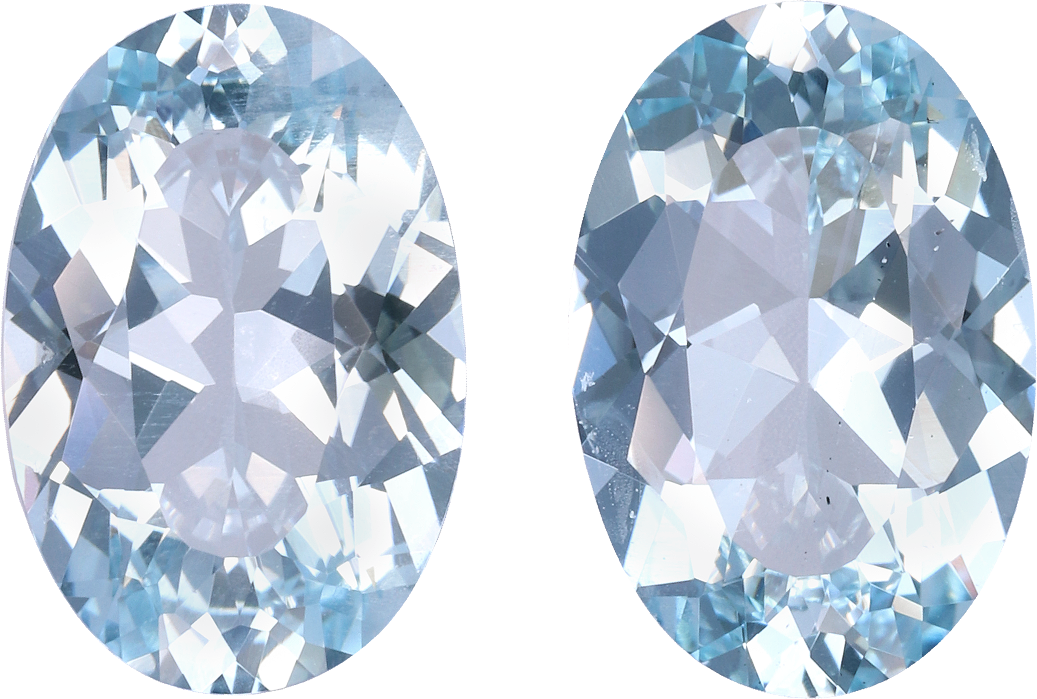 Oval cut aquamarine, 12.79 by 8.63 mm, shown at actual size