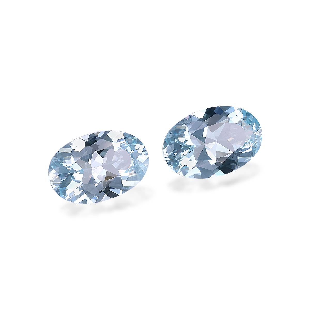 baby blue aquamarine, 6.4ct oval cut — view 3