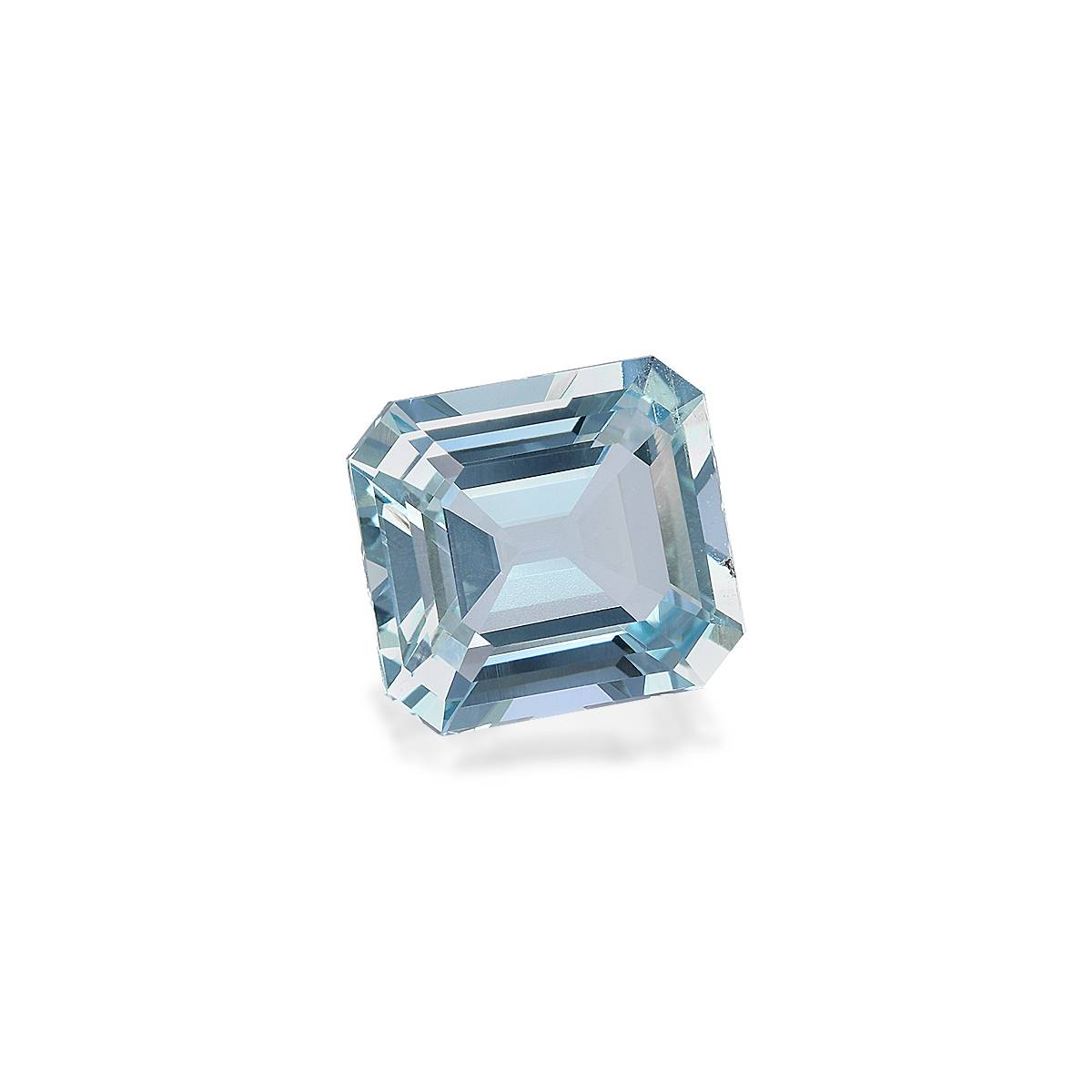 sky blue aquamarine, 5.75ct rectangular cut — view 3