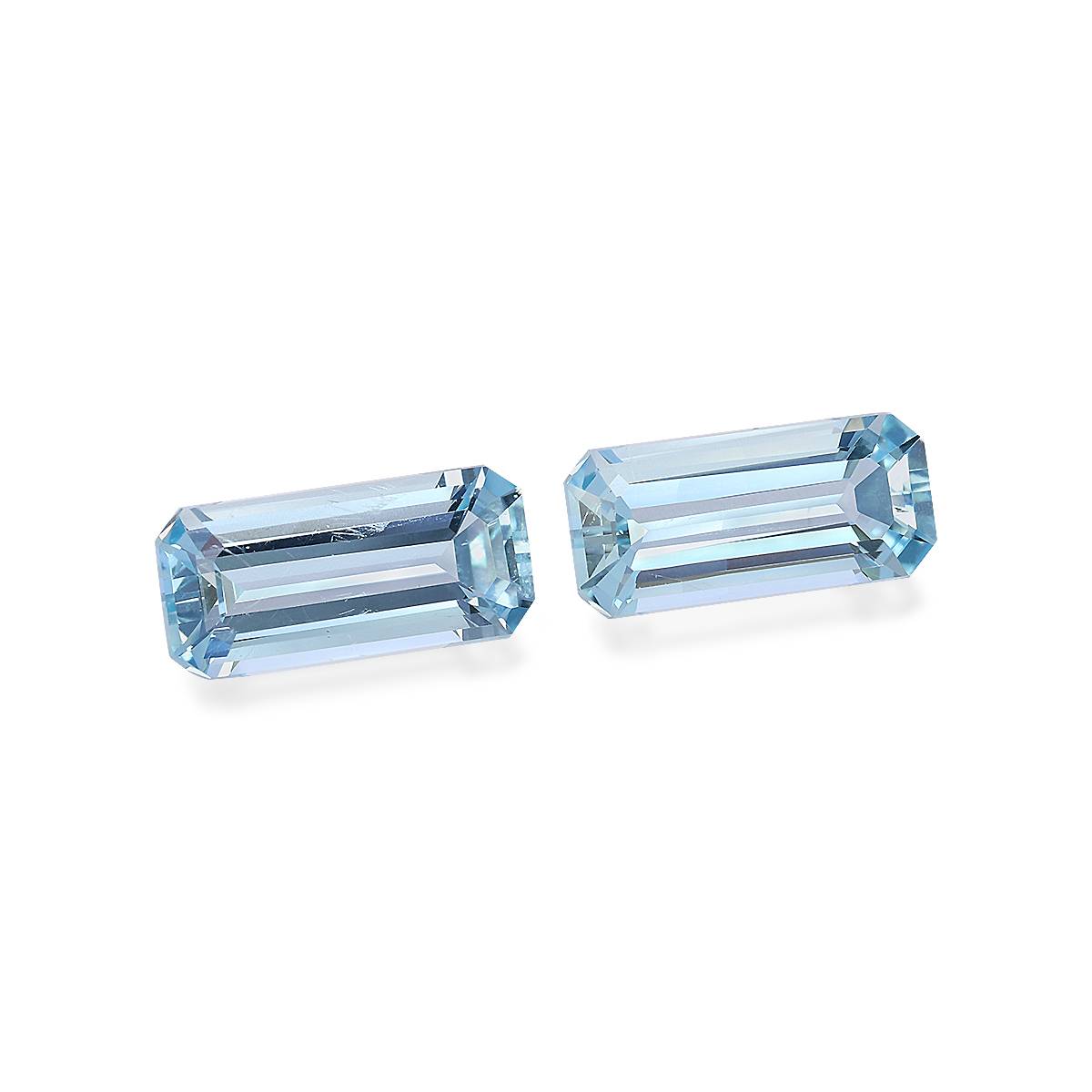 baby blue aquamarine, 4.54ct rectangular cut — view 3
