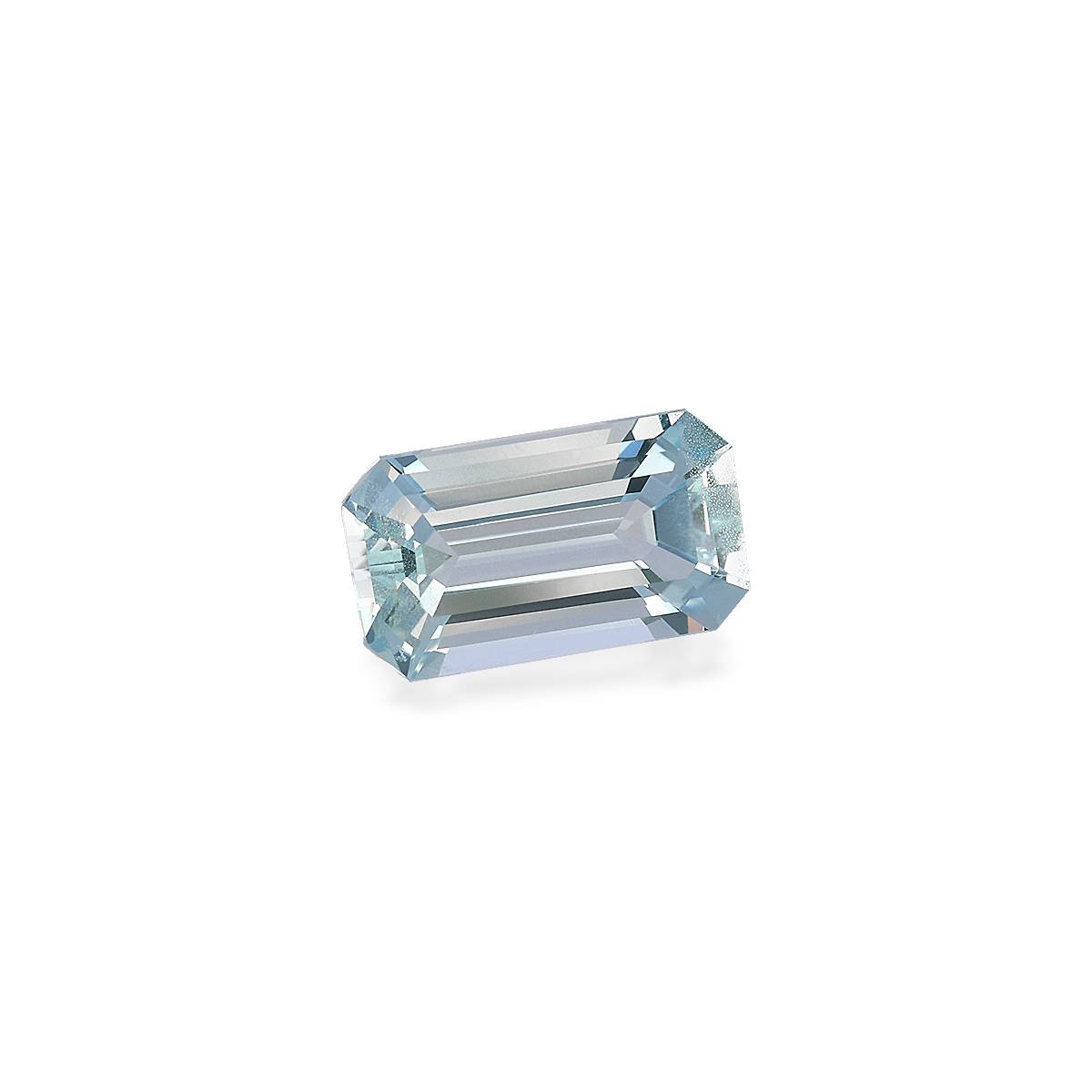 sky blue aquamarine, 3.58ct rectangular cut — view 3