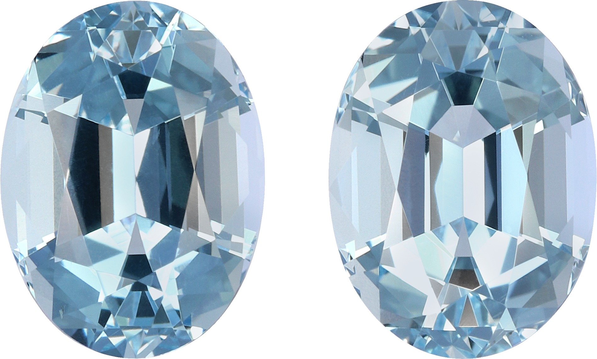 Oval cut aquamarine, 9.49 by 7.11 mm, shown at actual size