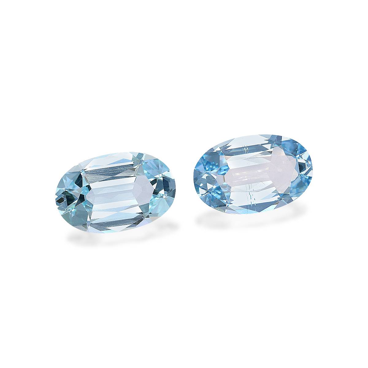 Santa Maria blue aquamarine, 6.1ct oval cut — view 3