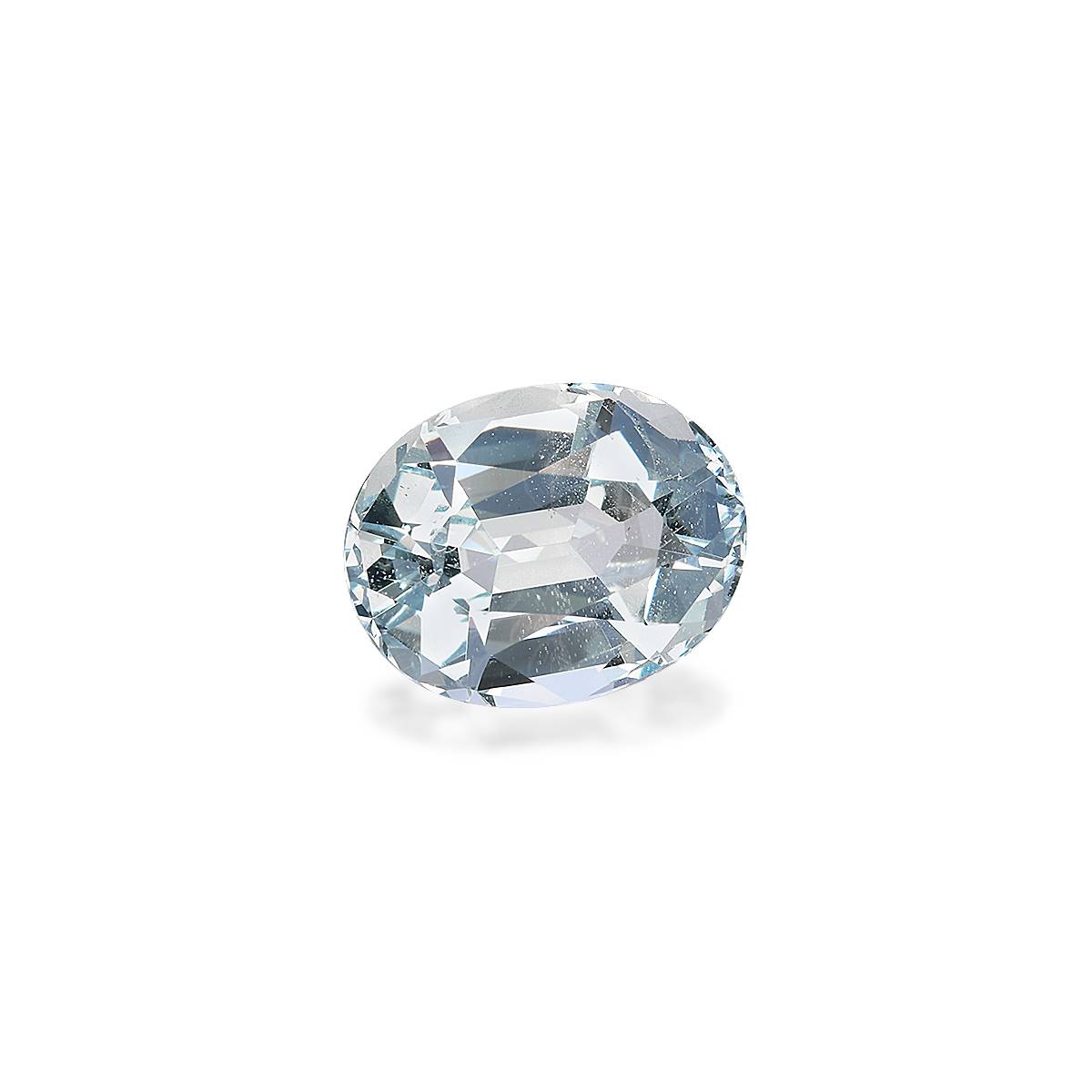 sky blue aquamarine, 4.67ct oval cut — view 3