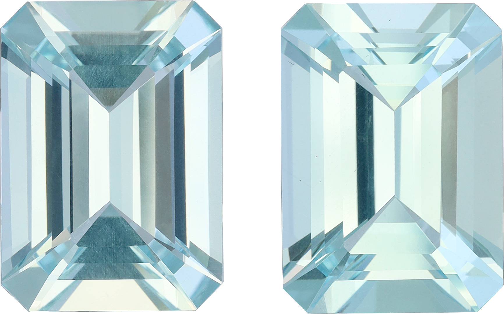 Rectangular cut aquamarine, 17.47 by 12.55 mm, shown at actual size