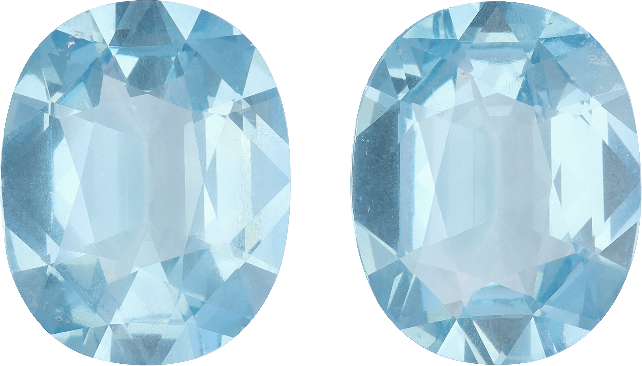 Oval cut aquamarine, 20.52 by 16.37 mm, shown at actual size