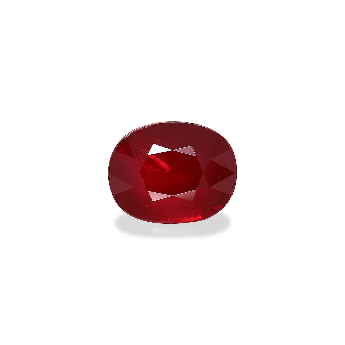 red mozambique ruby, 3.02ct oval cut — main view