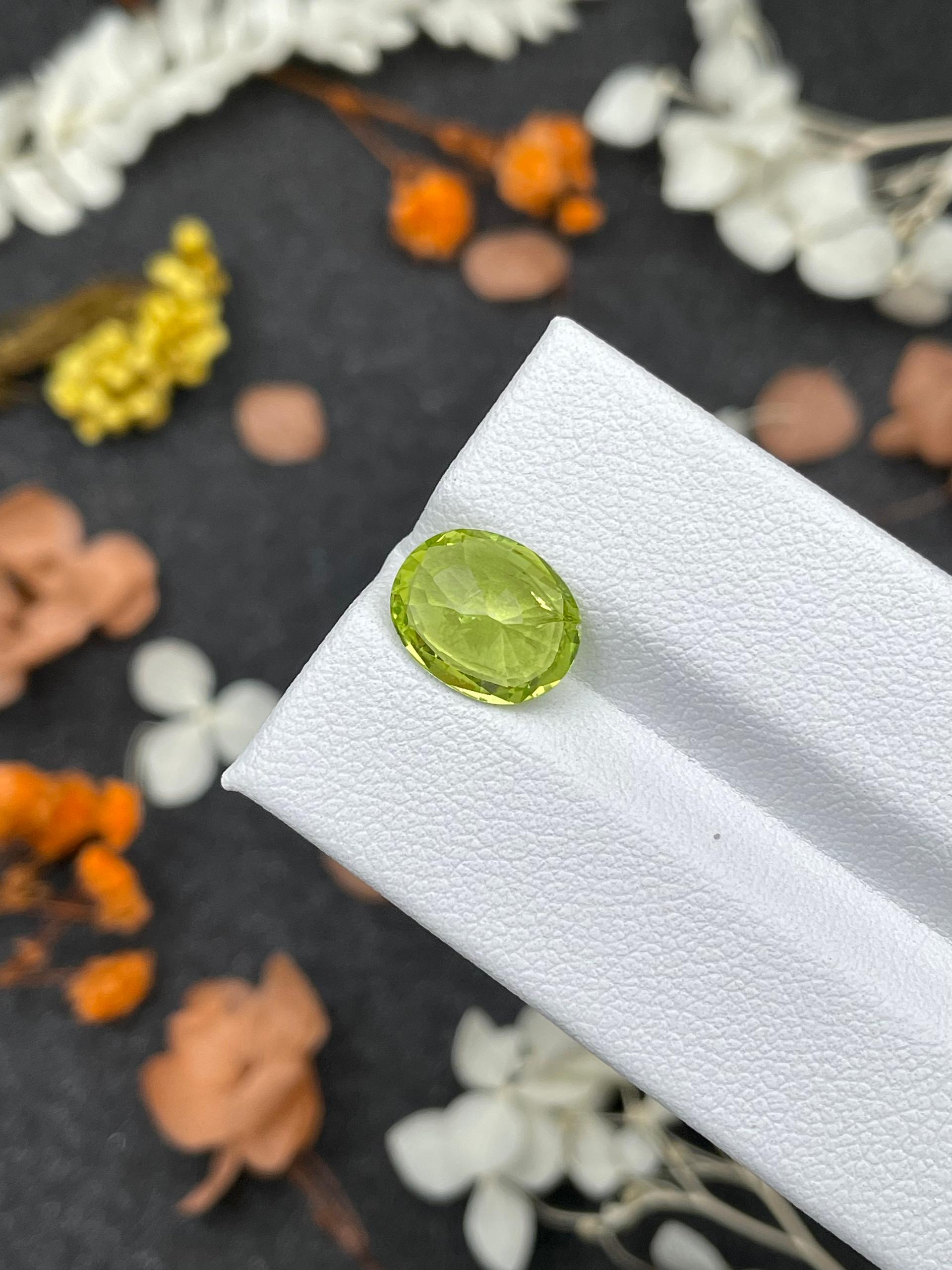 lime green chrysoberyl, 3.49ct oval cut — view 6