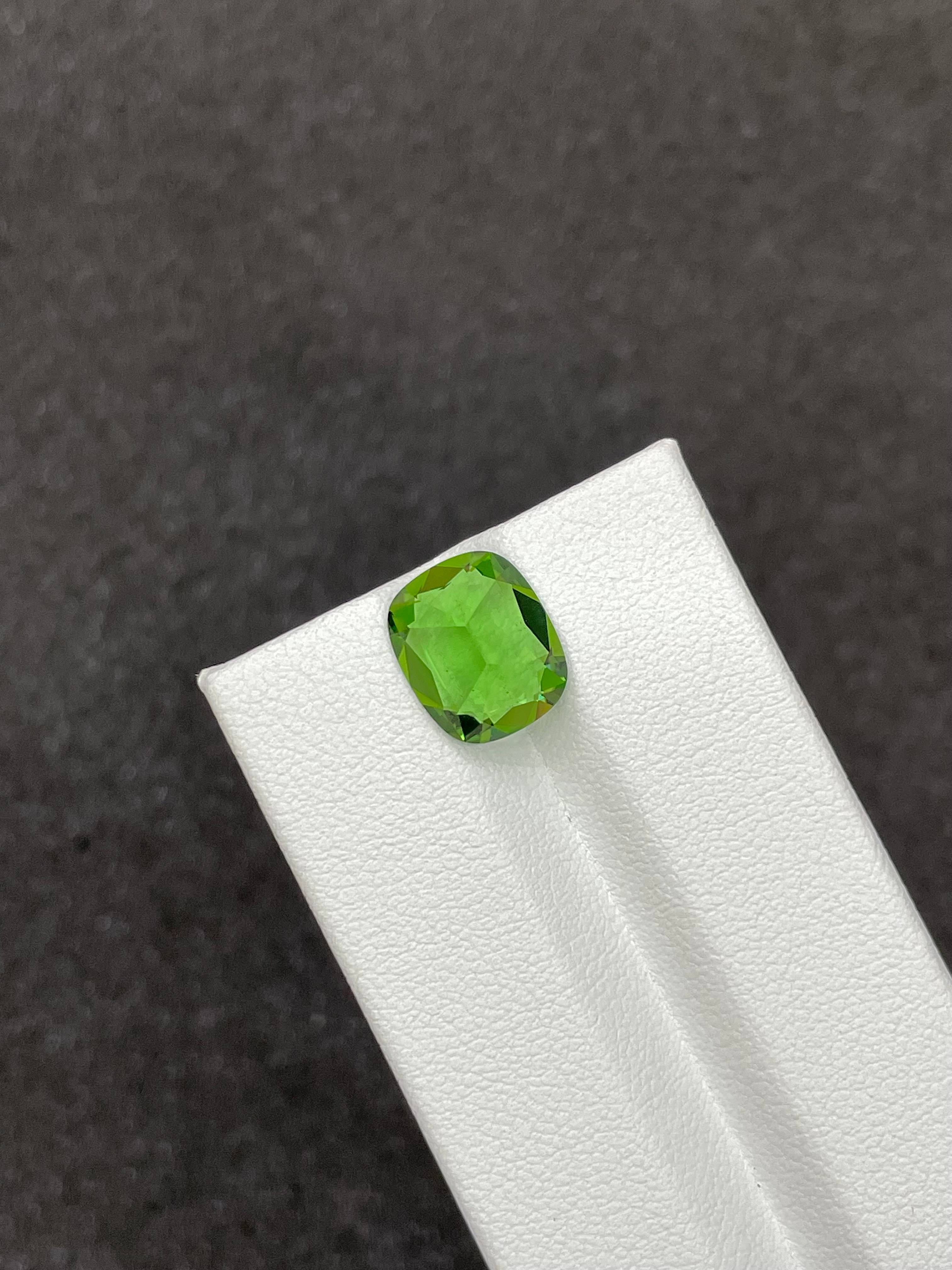 green chrome tourmaline, 3.71ct cushion cut — view 6