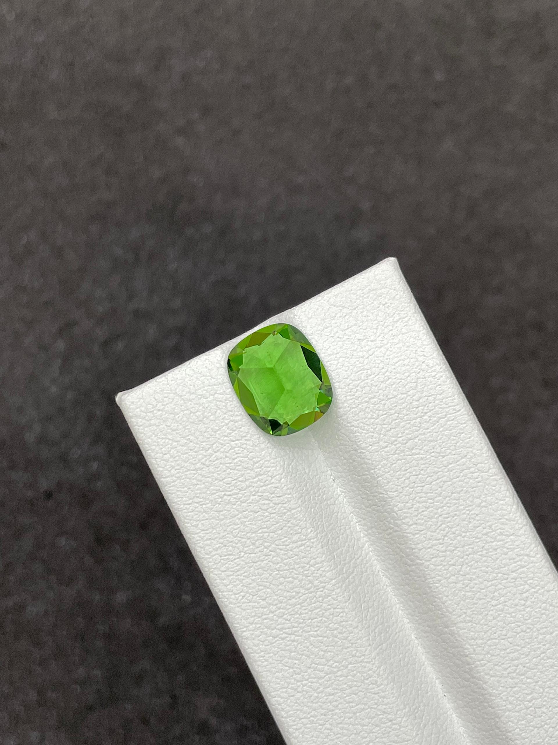 green chrome tourmaline, 3.71ct cushion cut — view 6