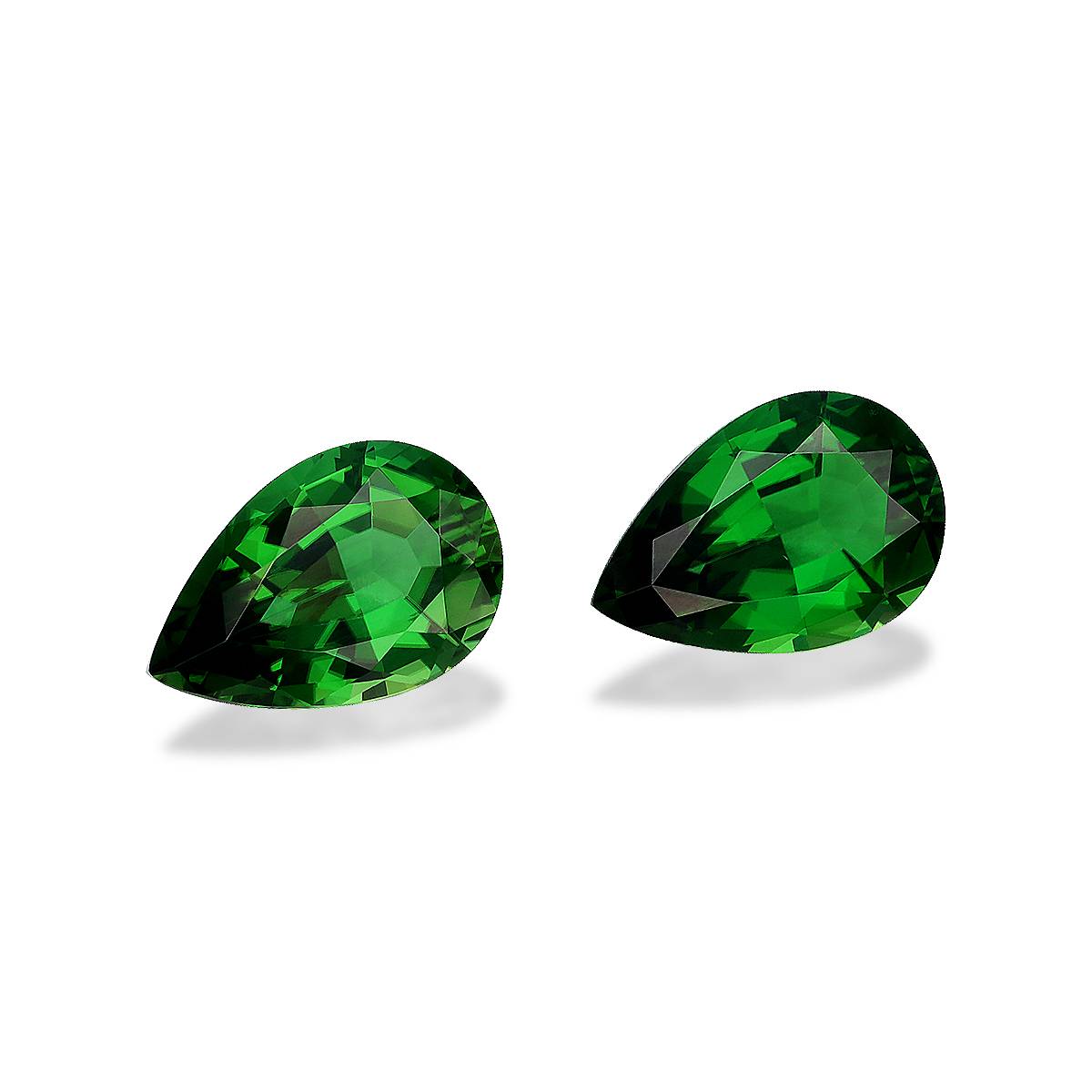 Vivid green chrome tourmaline, 5.73ct pear cut — view 3