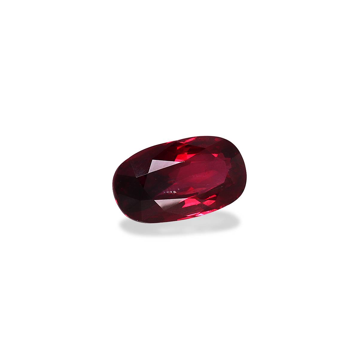 Pigeons Blood red mozambique ruby, 3.06ct oval cut — view 3
