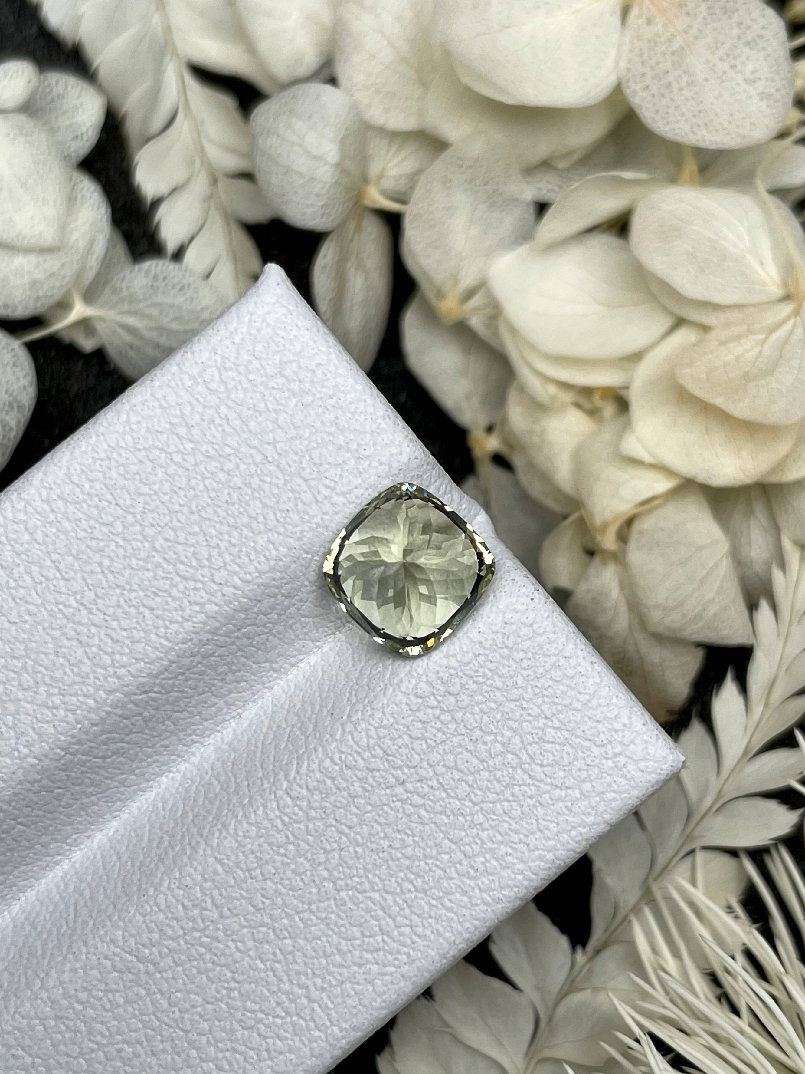 daffodil yellow grossular garnet, 2.65ct cushion cut — view 6