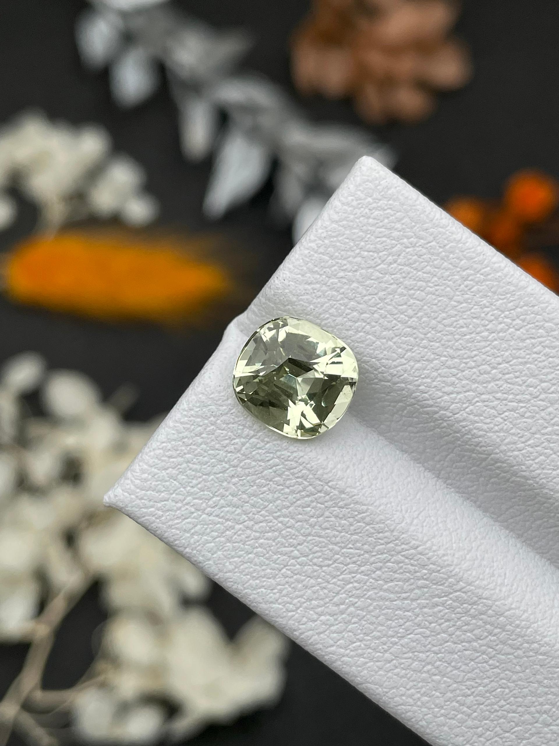 pale green grossular garnet, 3.17ct cushion cut — view 6
