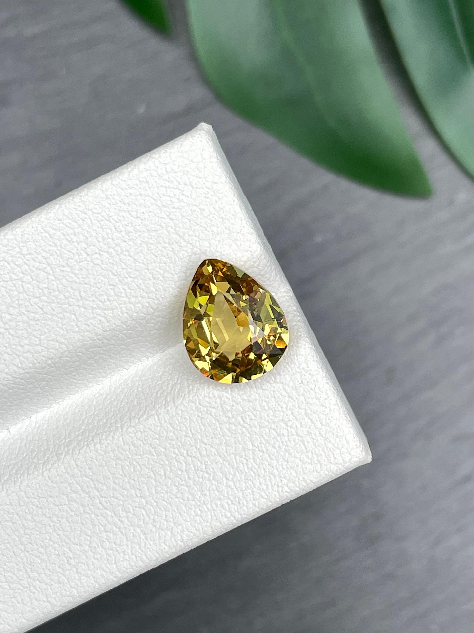 golden yellow grossular garnet, 3.64ct pear cut — view 5