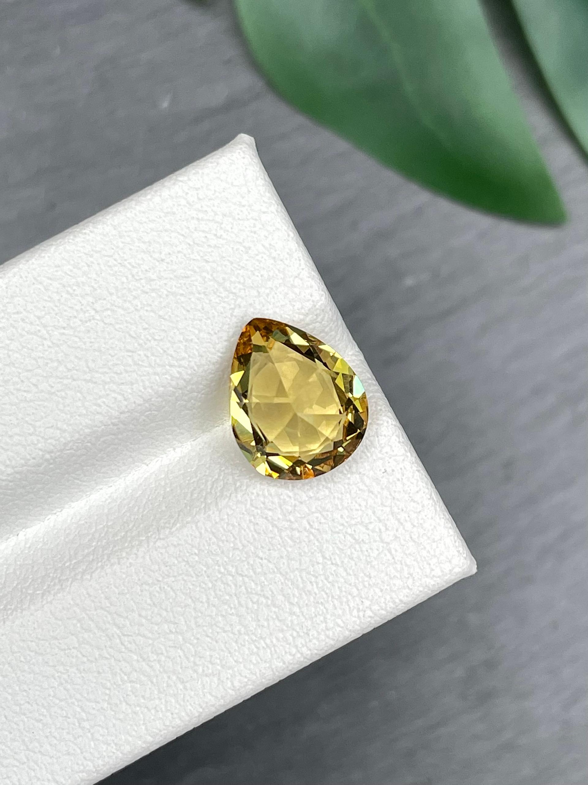 golden yellow grossular garnet, 3.64ct pear cut — view 6