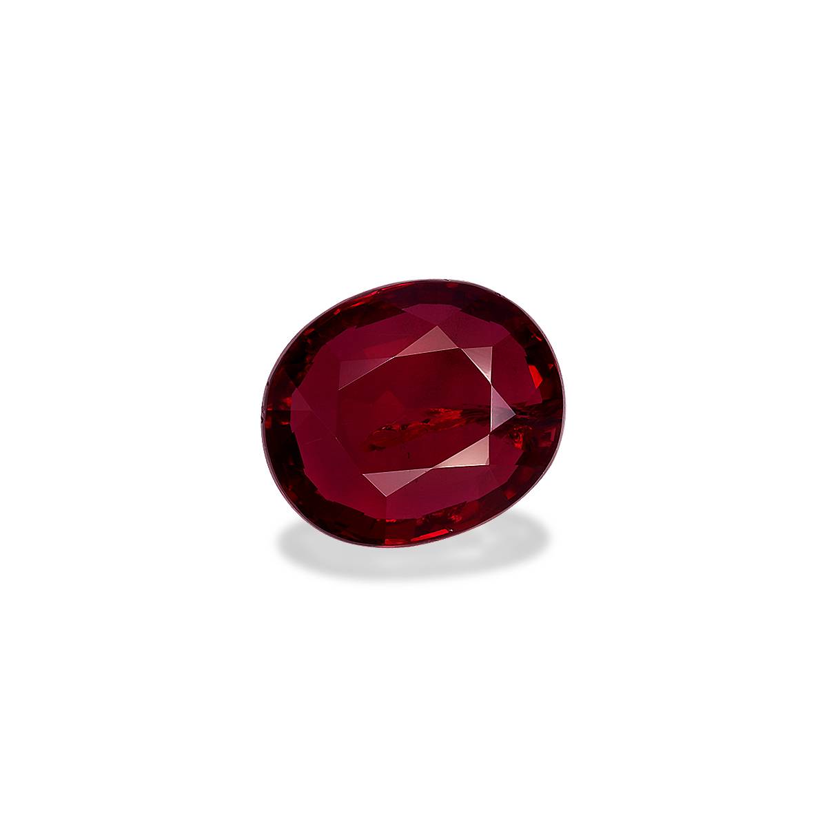 red mozambique ruby, 4.06ct oval cut — view 3