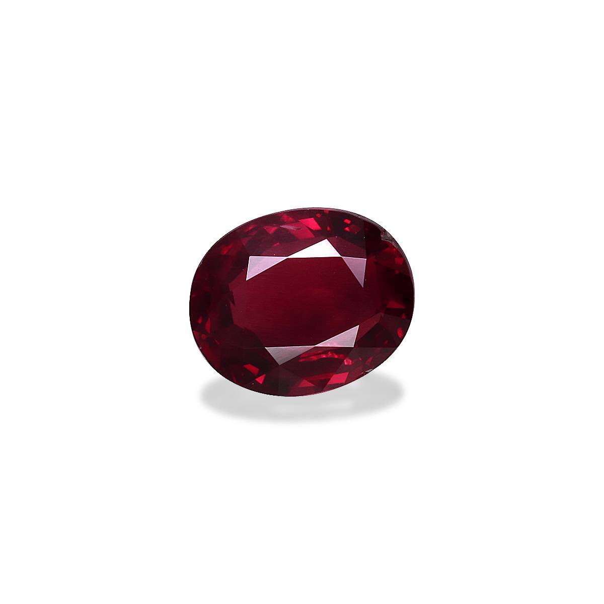 red mozambique ruby, 3.02ct oval cut — view 3