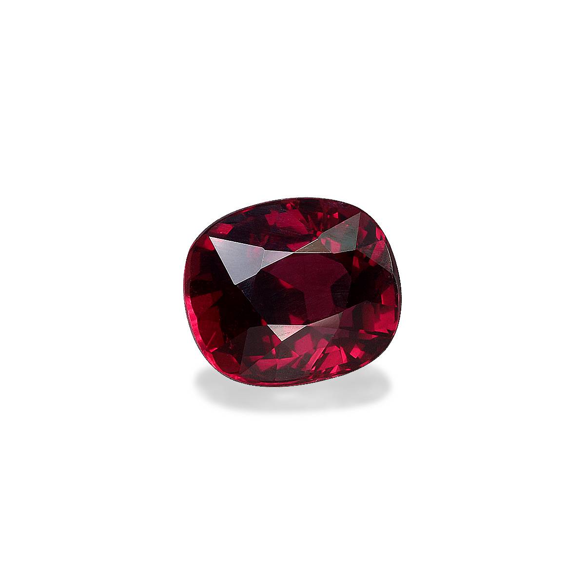 red mozambique ruby, 3.04ct cushion cut — view 3