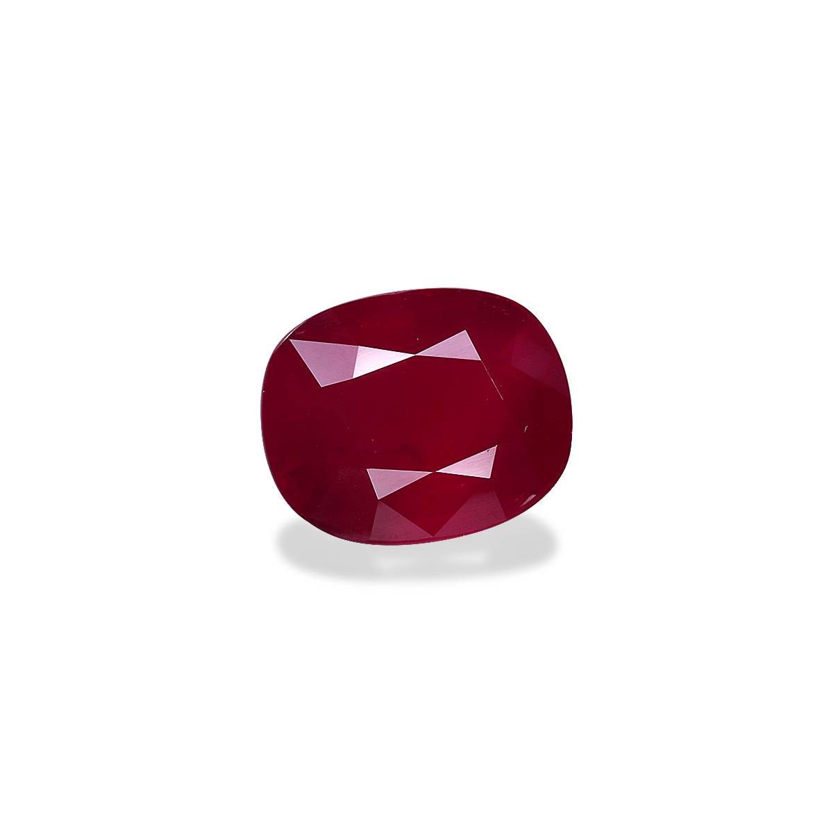 red mozambique ruby, 4.01ct oval cut — view 3