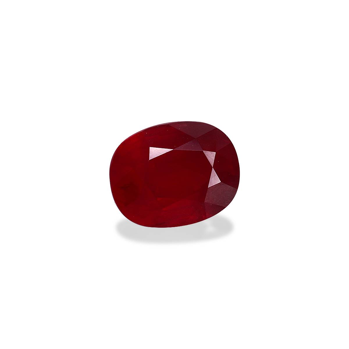 red mozambique ruby, 4.02ct oval cut — view 3