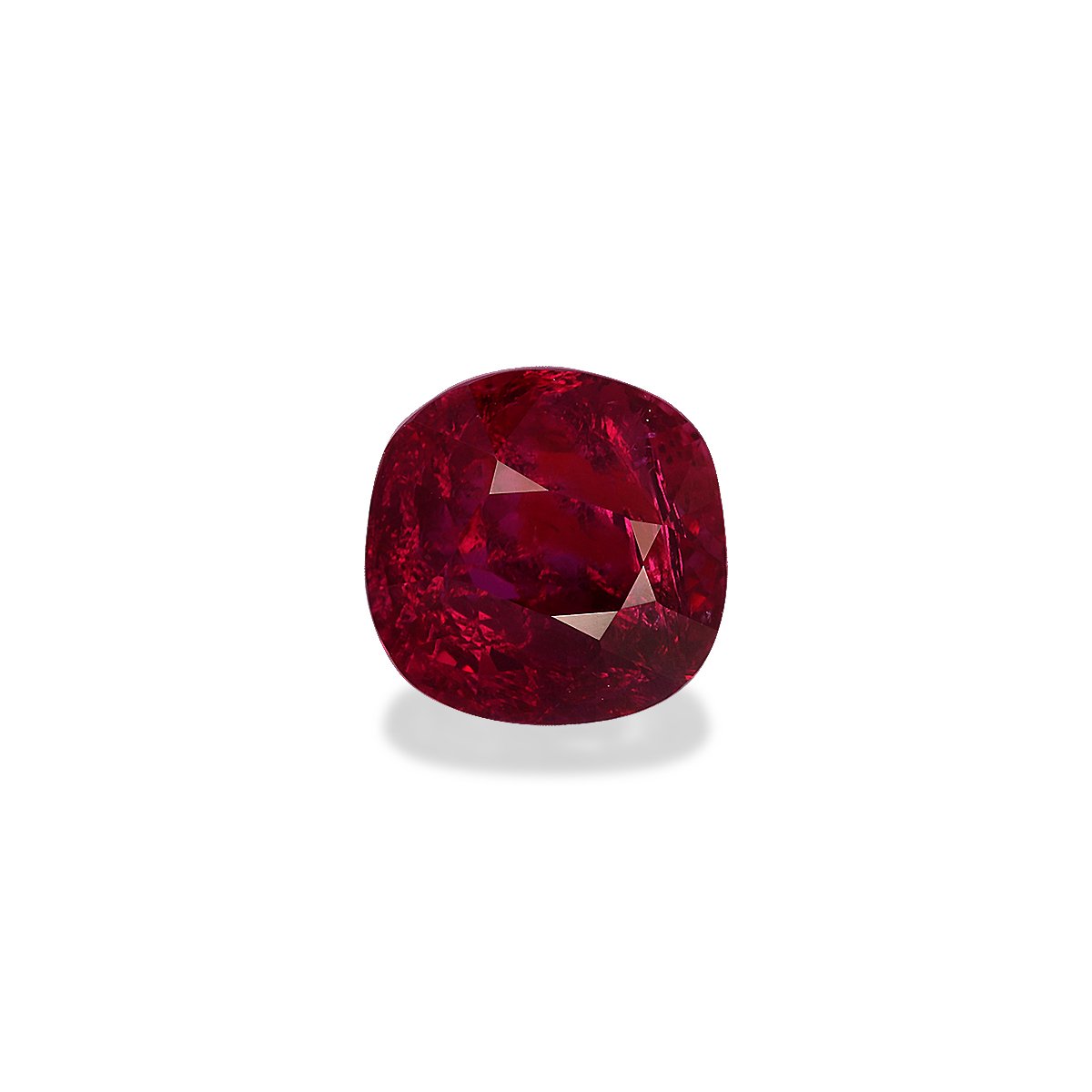 red mozambique ruby, 3.04ct cushion cut — main view