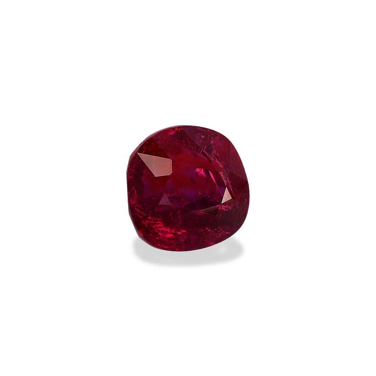 red mozambique ruby, 3.04ct cushion cut — view 3