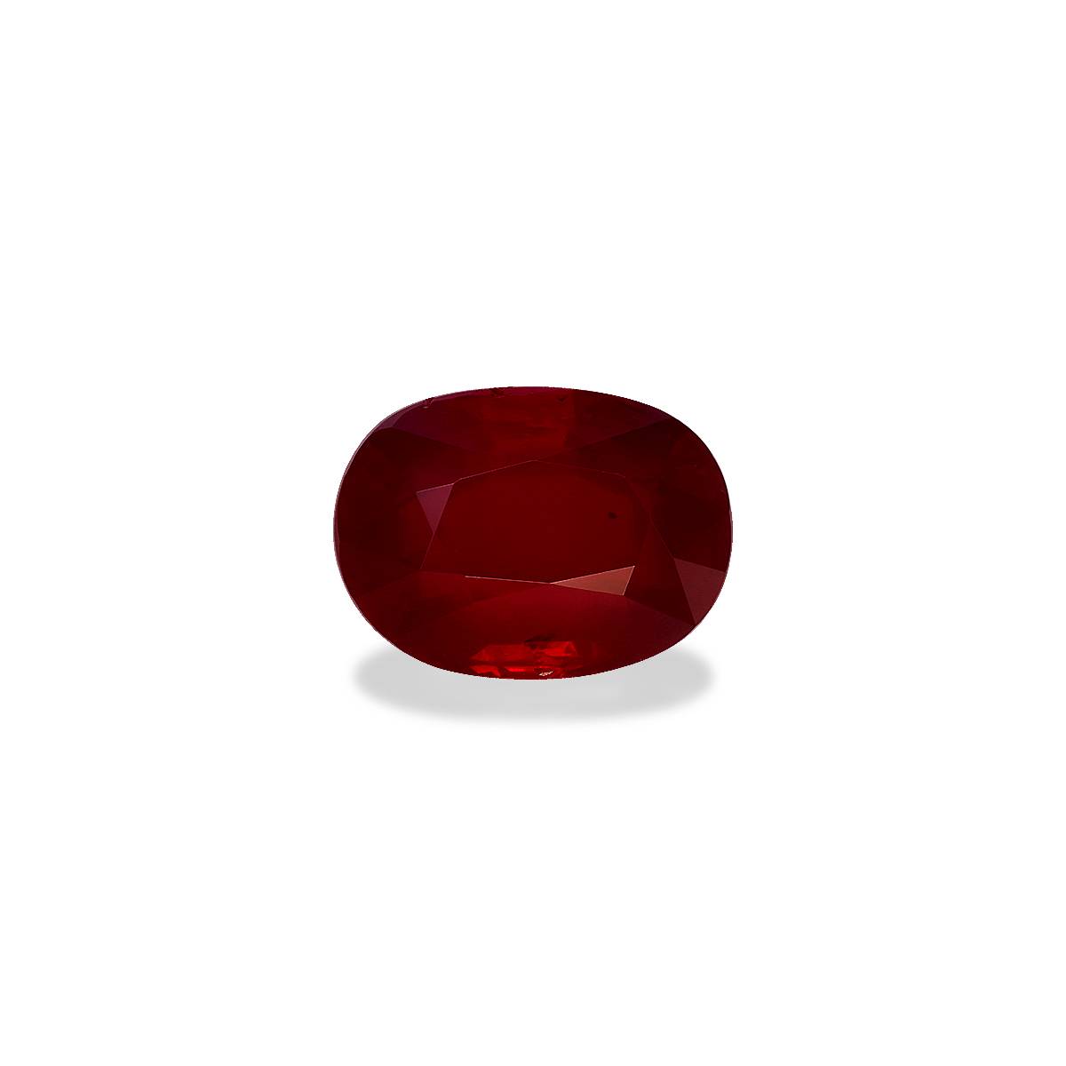 red mozambique ruby, 3.01ct oval cut — main view