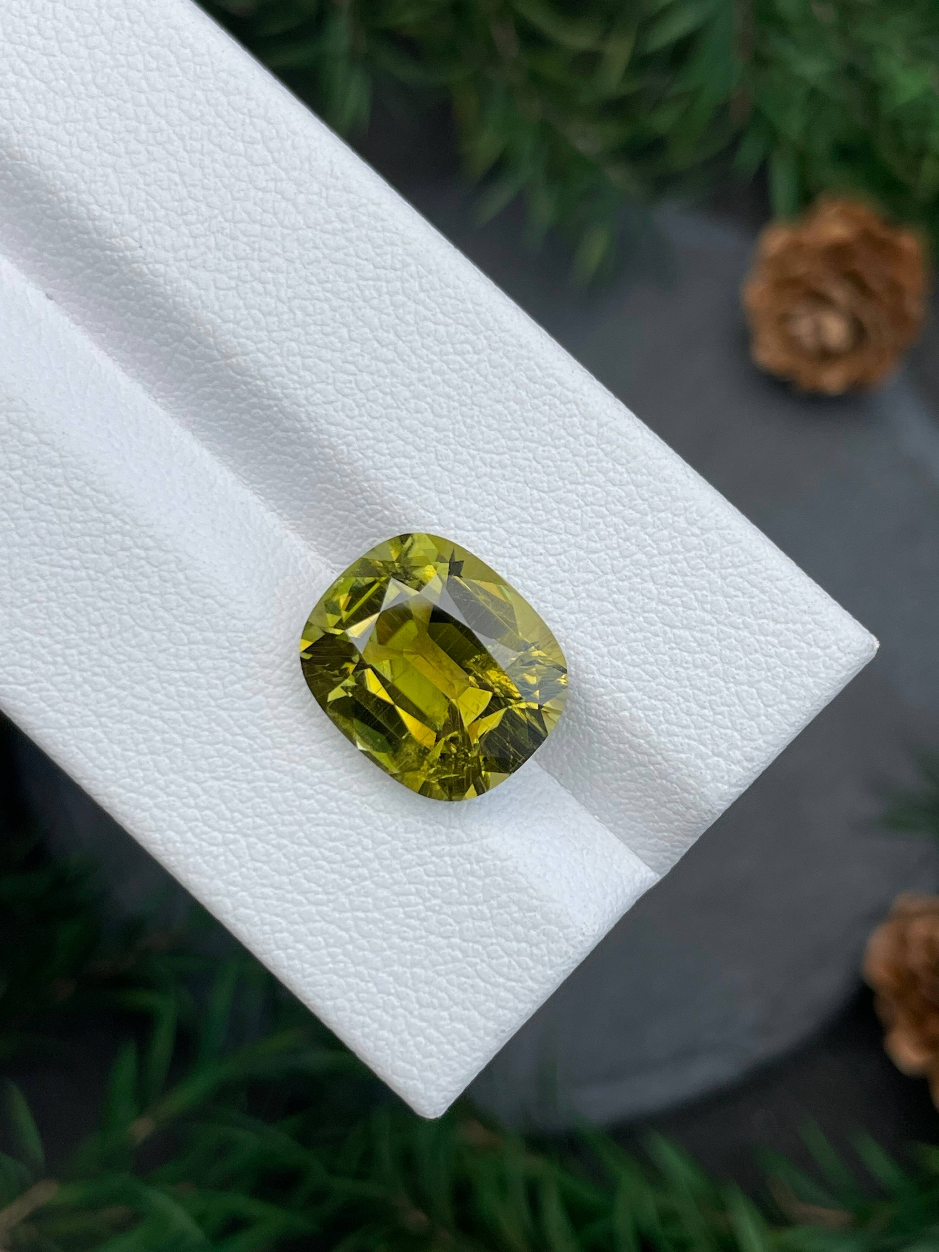 moss green cuprian tourmaline, 6.16ct cushion cut — view 6