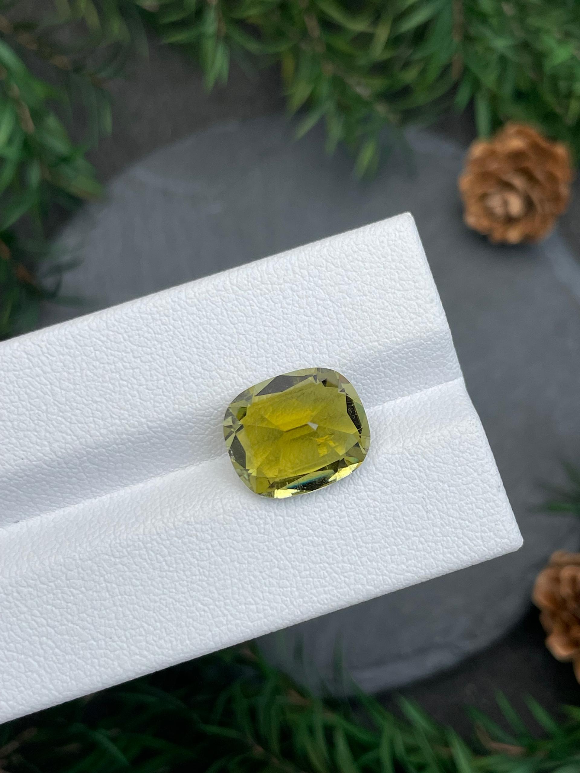 moss green cuprian tourmaline, 6.16ct cushion cut — view 7