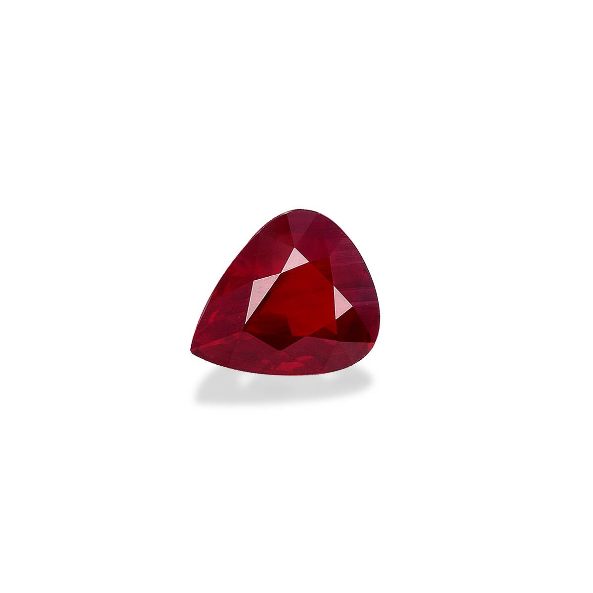 red mozambique ruby, 3.07ct pear cut — view 3