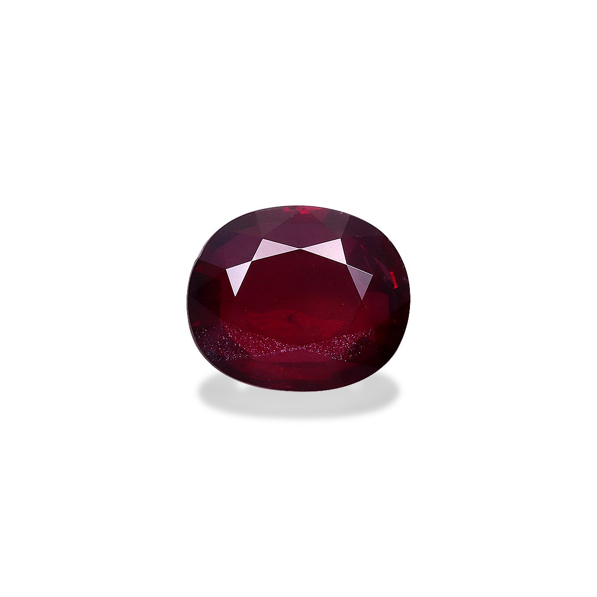 Pigeons Blood red mozambique ruby, 5.02ct oval cut — main view