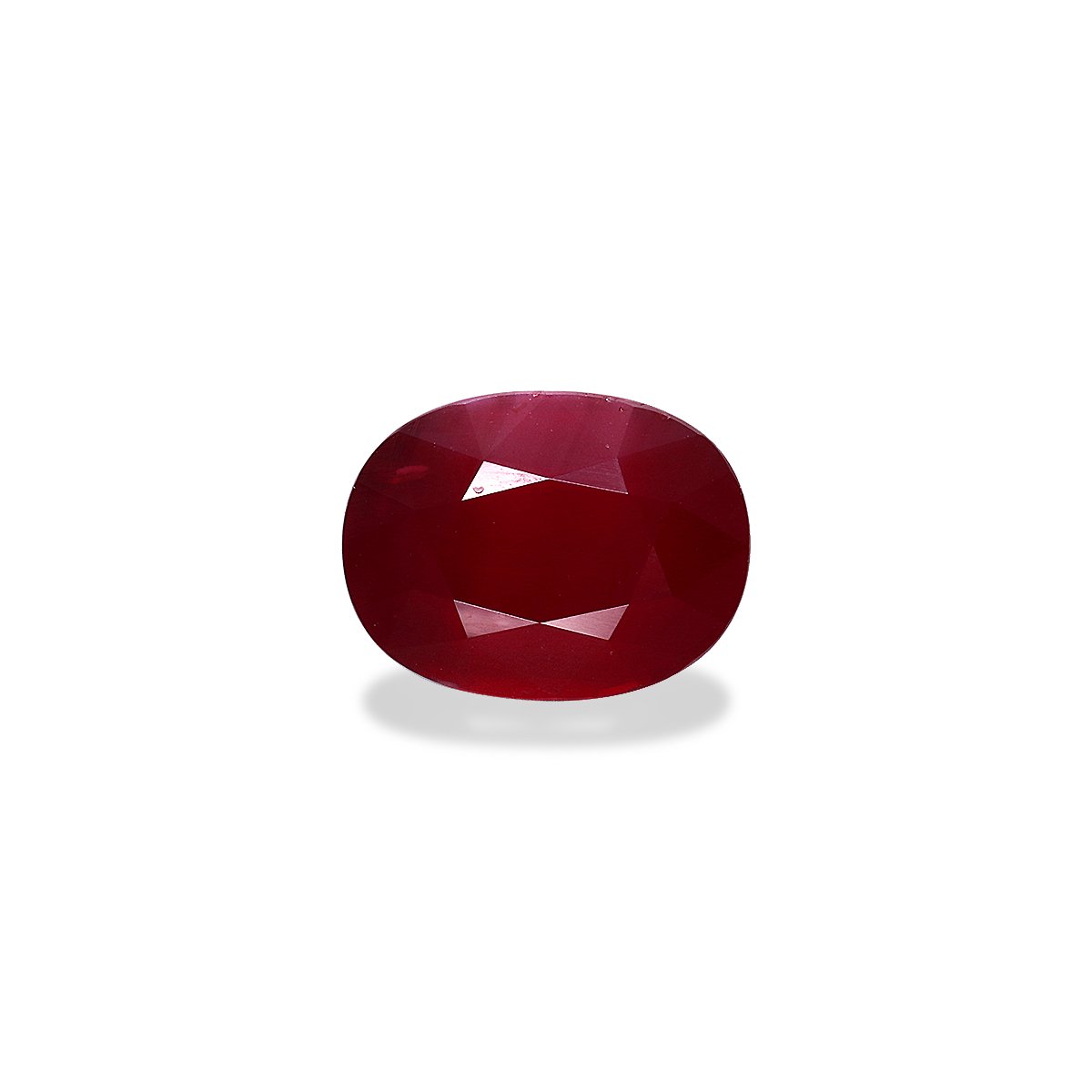 Pigeons Blood red mozambique ruby, 4.29ct oval cut — main view